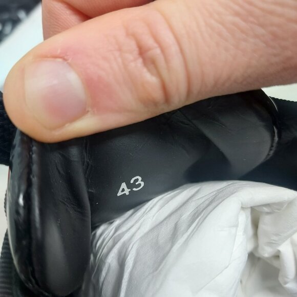 Christian Louboutin MENS Rantulow Orlato Crocodile Black Patent Sneaker - Picture 4 of 10